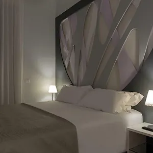 https://dionisos-luxury-apartments-municipio.hotels-amalfi.com