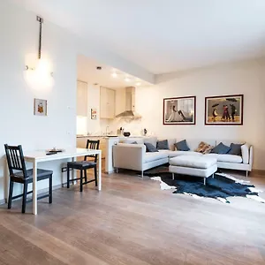 Apartment Santo Stefano Luxury, Mailand