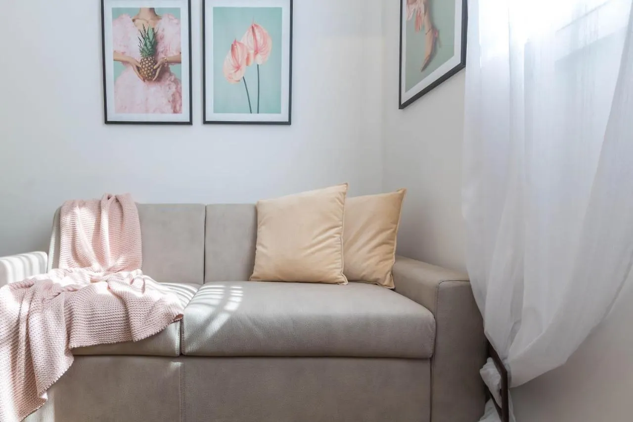 Central & Cozy Apartment In Milan Via Disciplini
