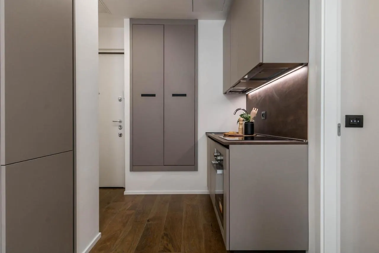 Central & Cozy Apartment In Milan Via Disciplini 0*,